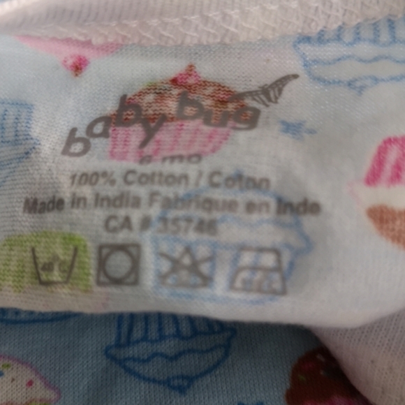 Cupcake Onesie - Picture 4 of 4